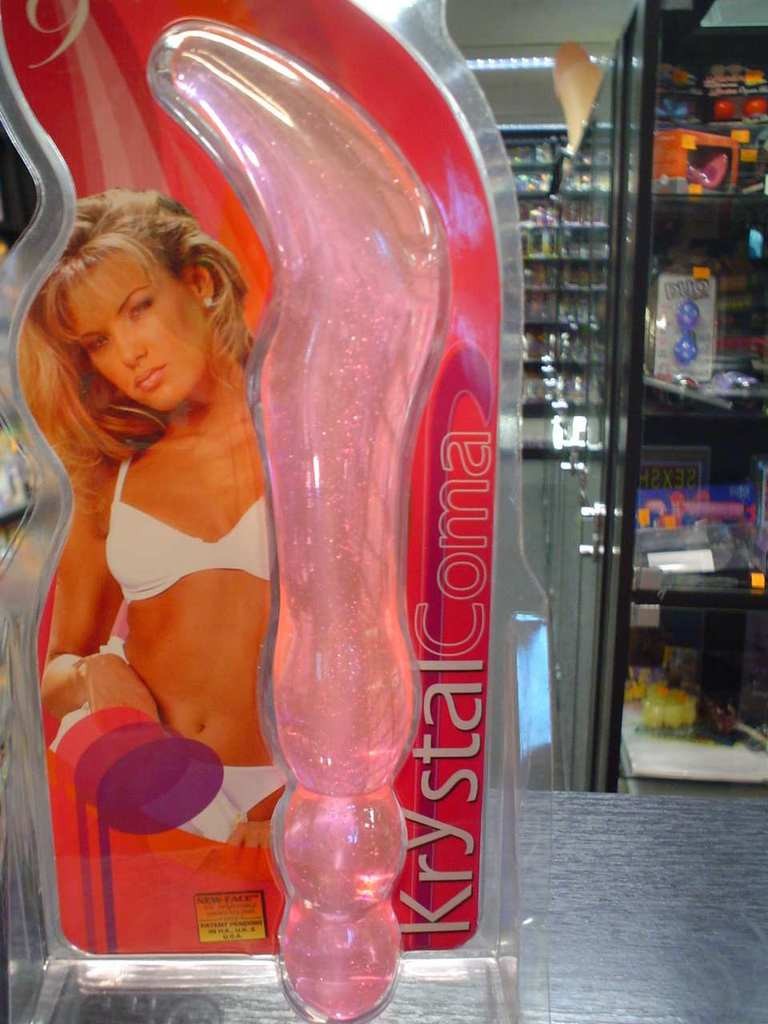 Дилдо твърд кристал 20*2,5 cm