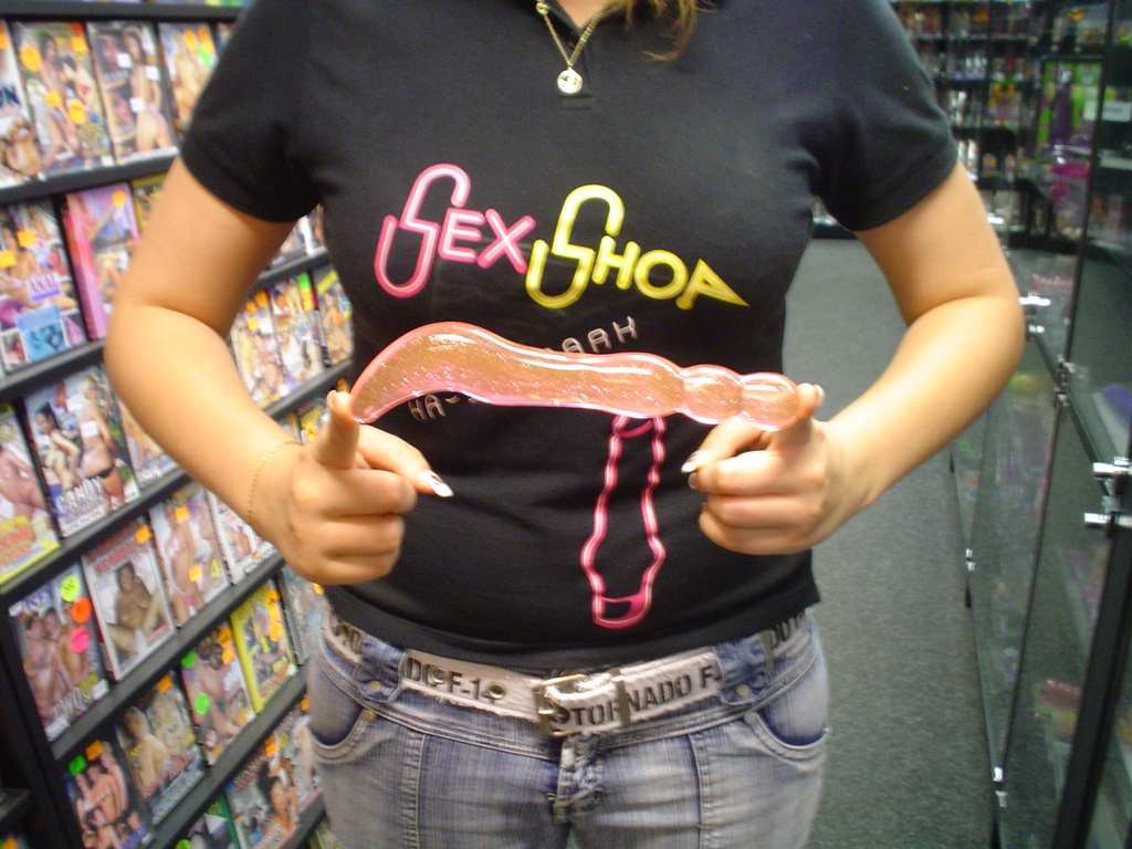 Дилдо твърд кристал 20*2,5 cm