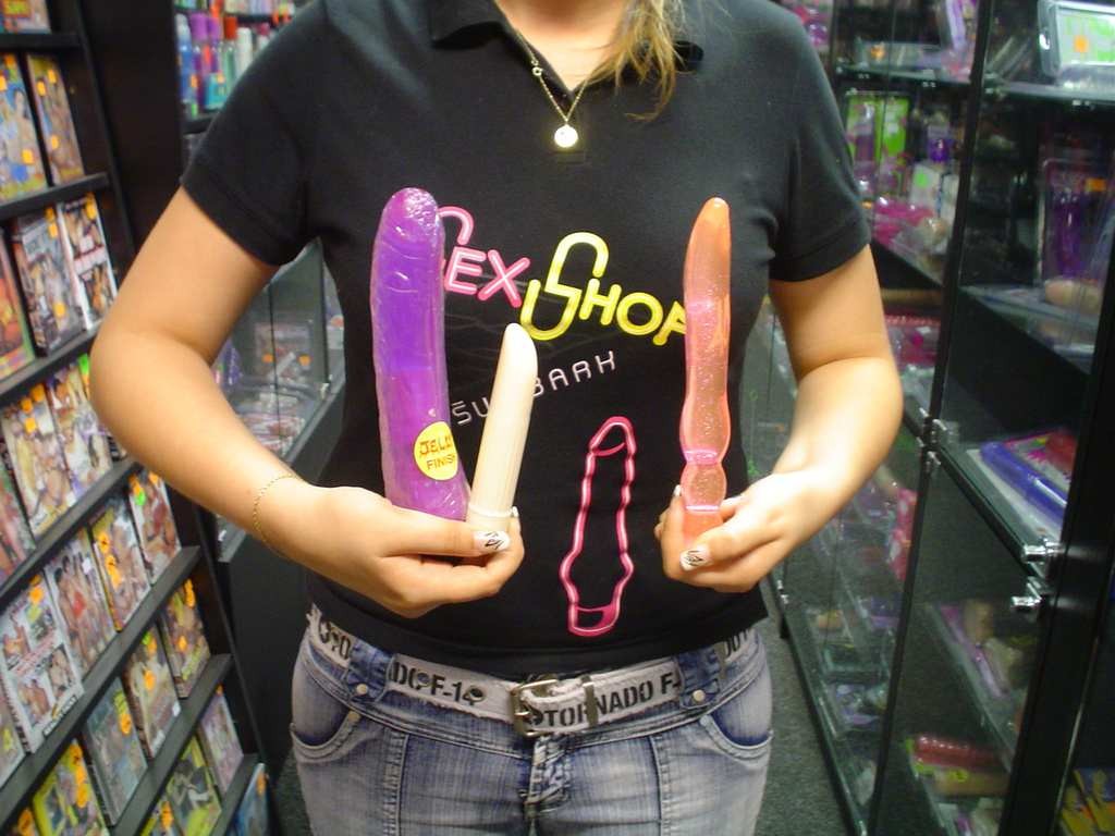 Дилдо твърд кристал 20*2,5 cm