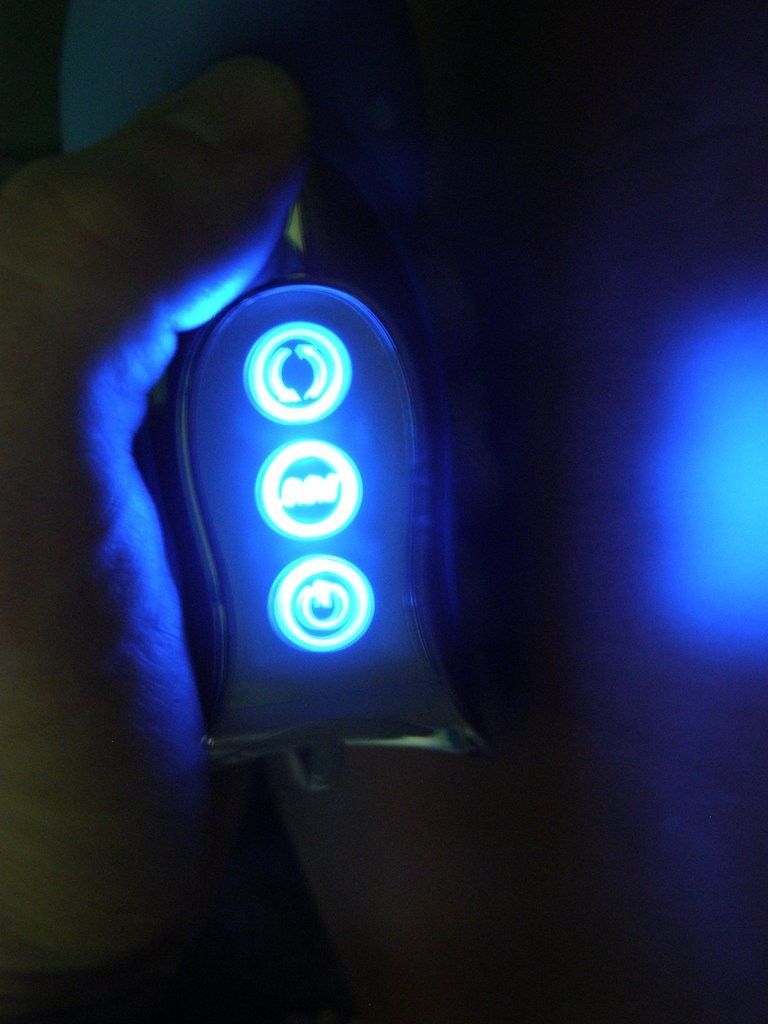 Син вибратор "Гъсеница" - силиконов