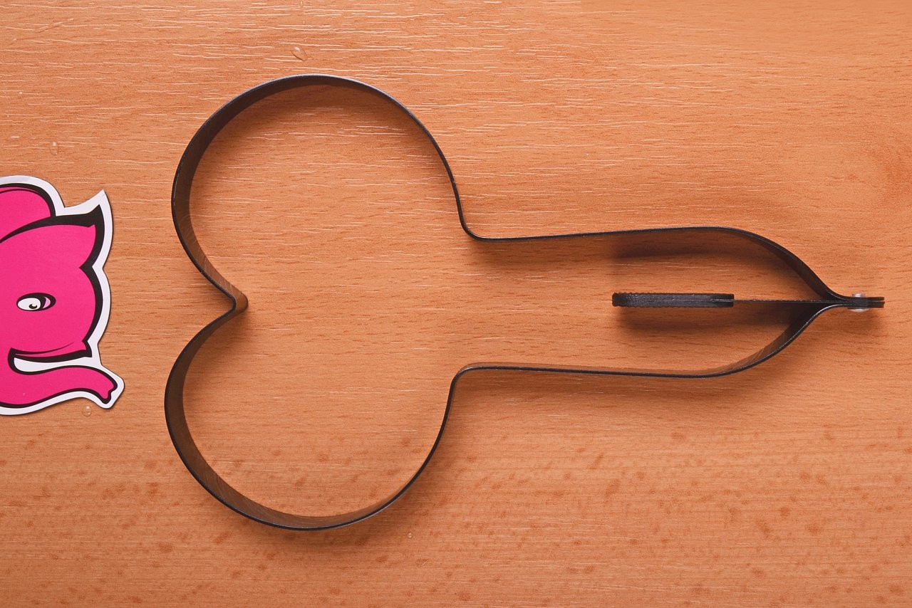 Формичка за яйце във формата на пенис