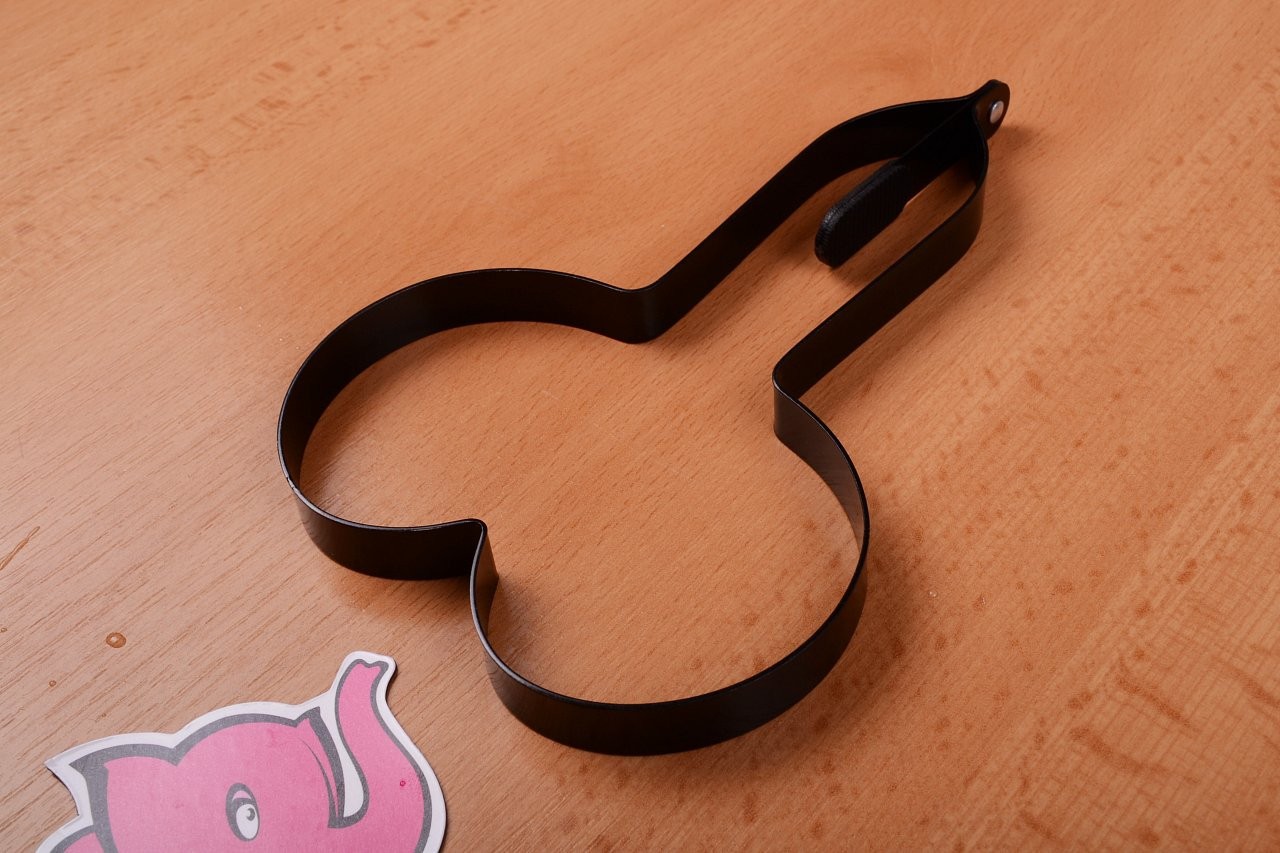 Формичка за яйце във формата на пенис