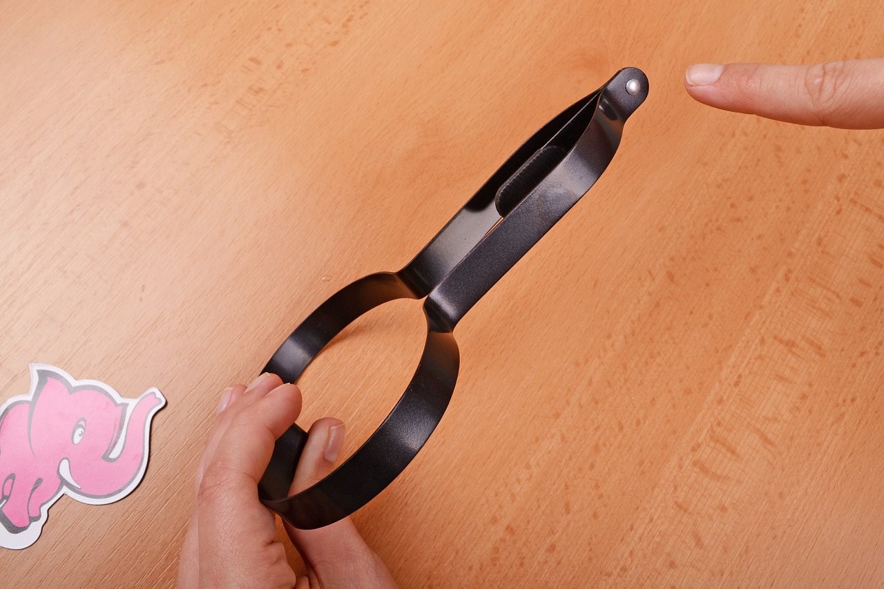 Формичка за яйце във формата на пенис