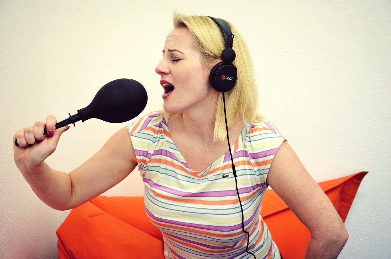 Вероника и клизма на голям задник