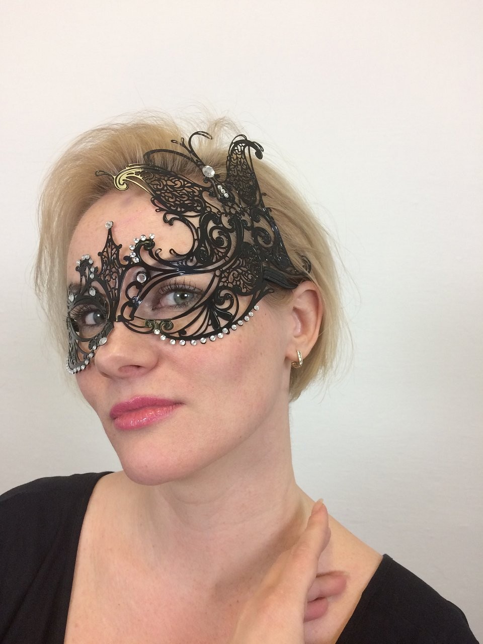 Маска за очи Veronika и метал с кристали