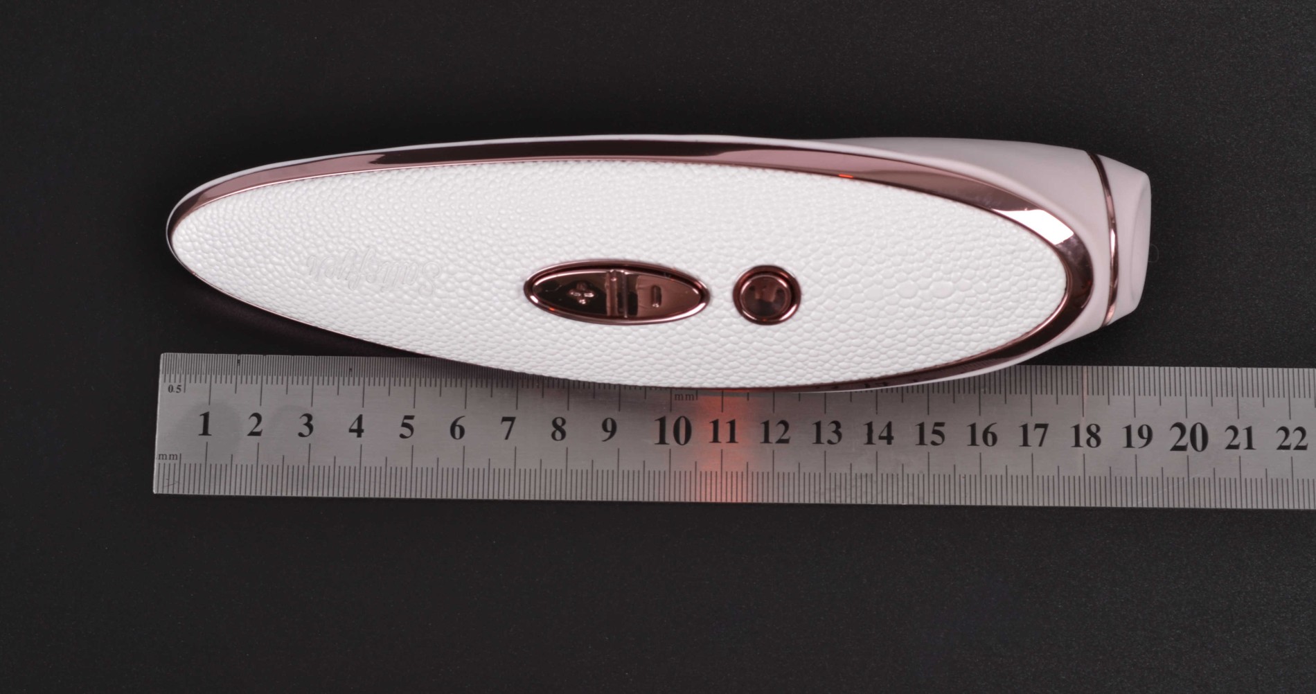 Луксозен вибратор под налягане Satisfyer, размери