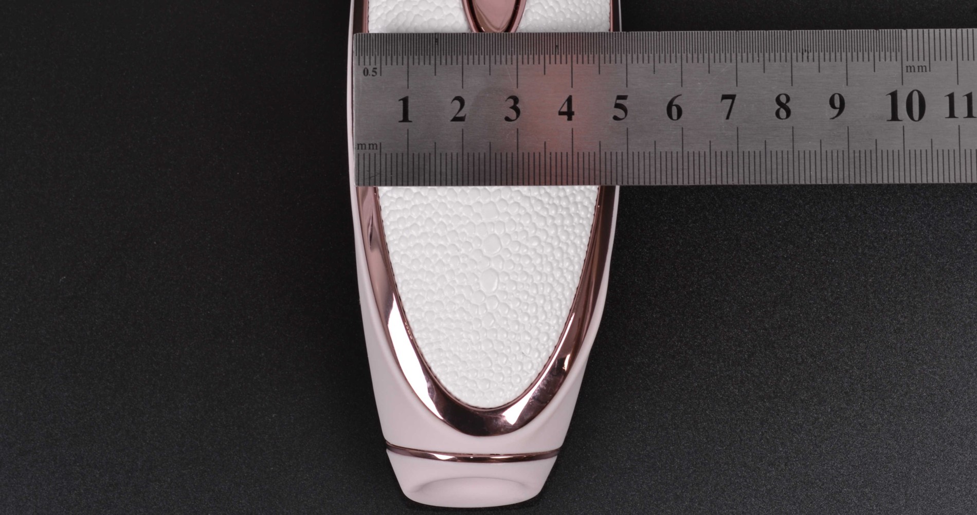 Луксозен вибратор под налягане Satisfyer, размери