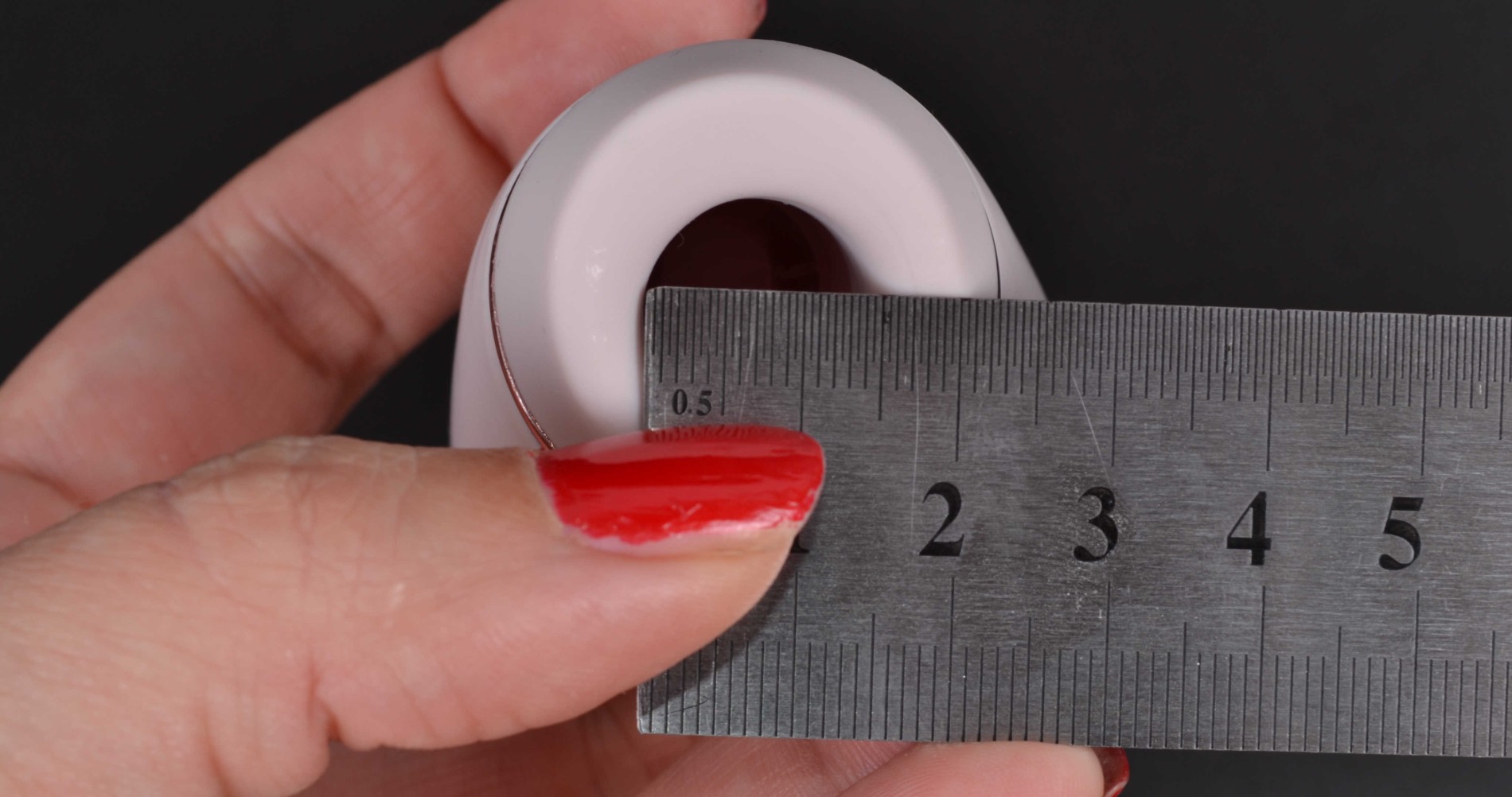 Луксозен вибратор под налягане Satisfyer, размери