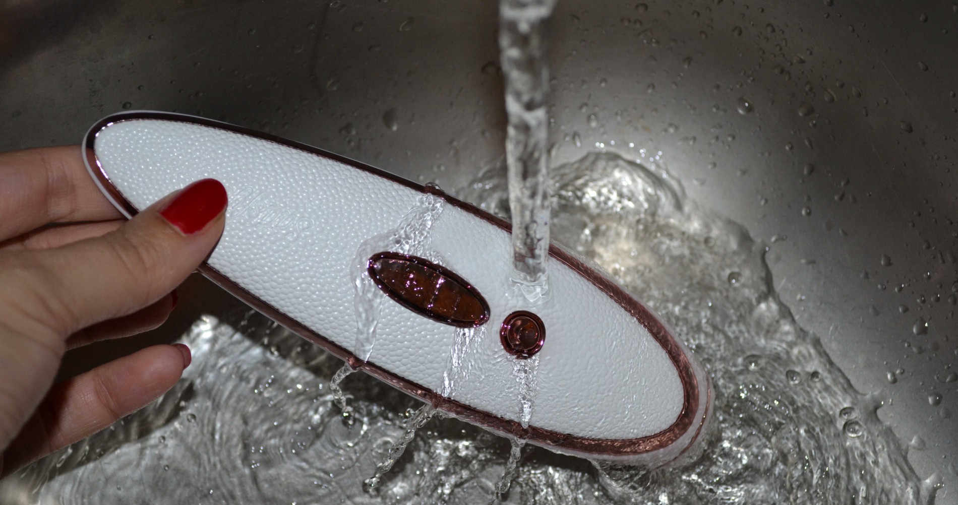 Satisfyer Луксозен вибратор под налягане, под течаща вода