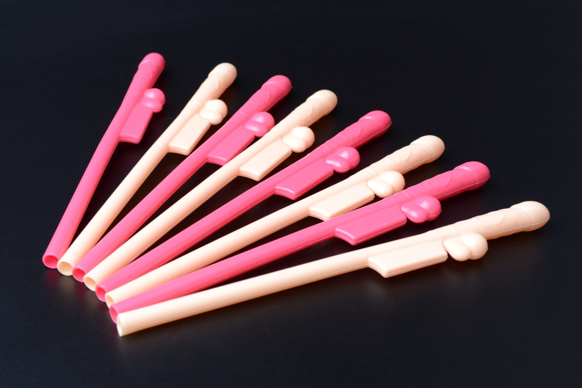 Смешни сламки Малък пич