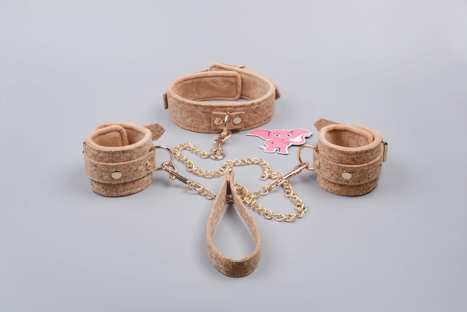 Коркови белезници Веган Фетиш, яка