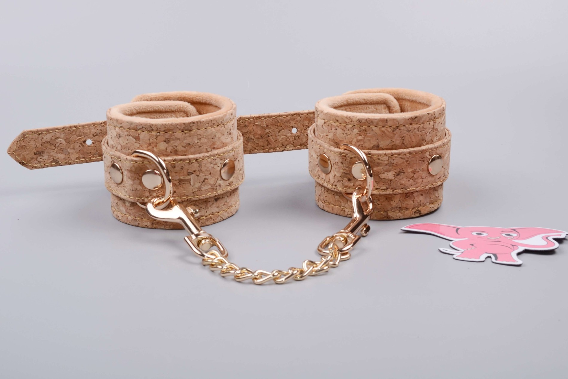 Коркови белезници Веган фетиш