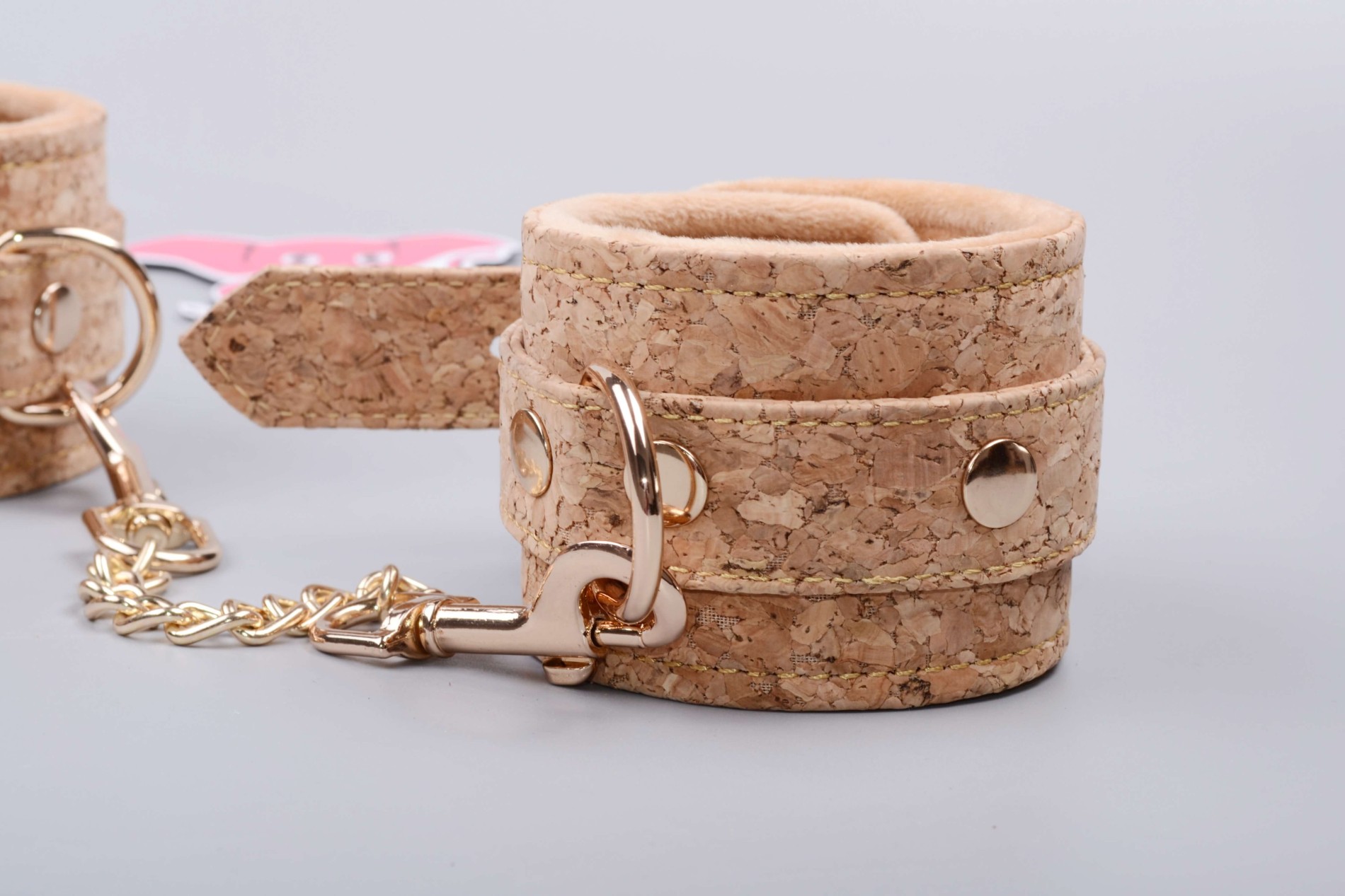 Коркови белезници Веган фетиш