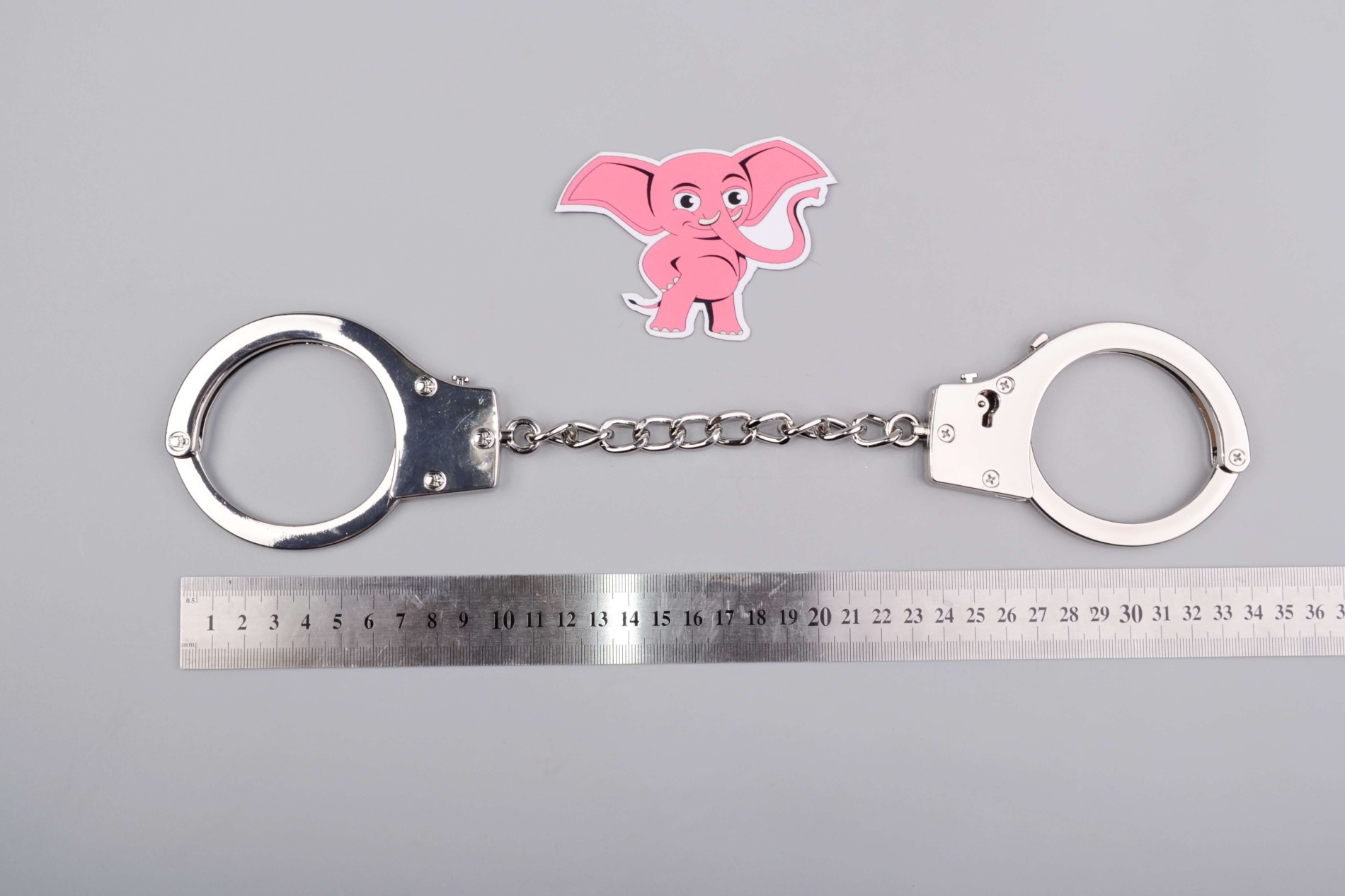 Метални белезници Hard Game, размери