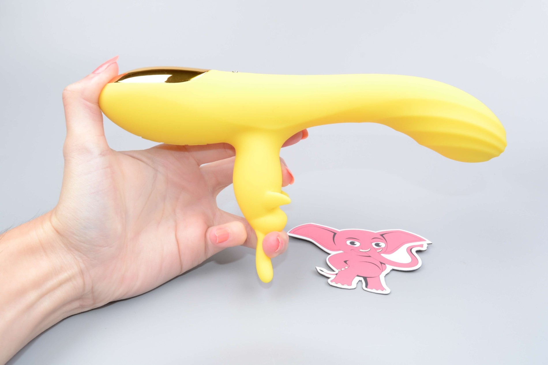 Пчелен вибратор за клиторни зъби, в ръка