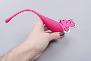 Deluxe Petite Kegel Balls Vaginal Dumbbell Set, в ръка