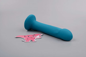 Дилдо със смукателна чаша Sapphire Boy (18,4 cm)
